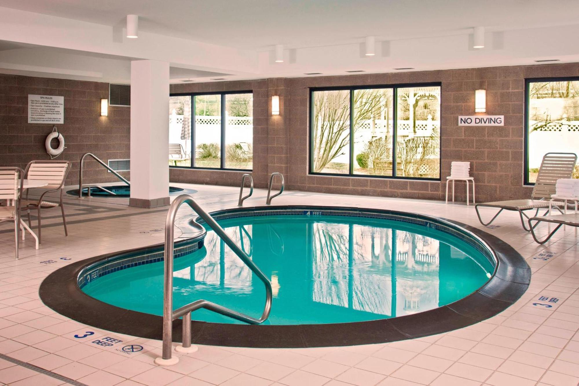 Courtyard Newburgh Stewart Airport Hotell Exteriör bild