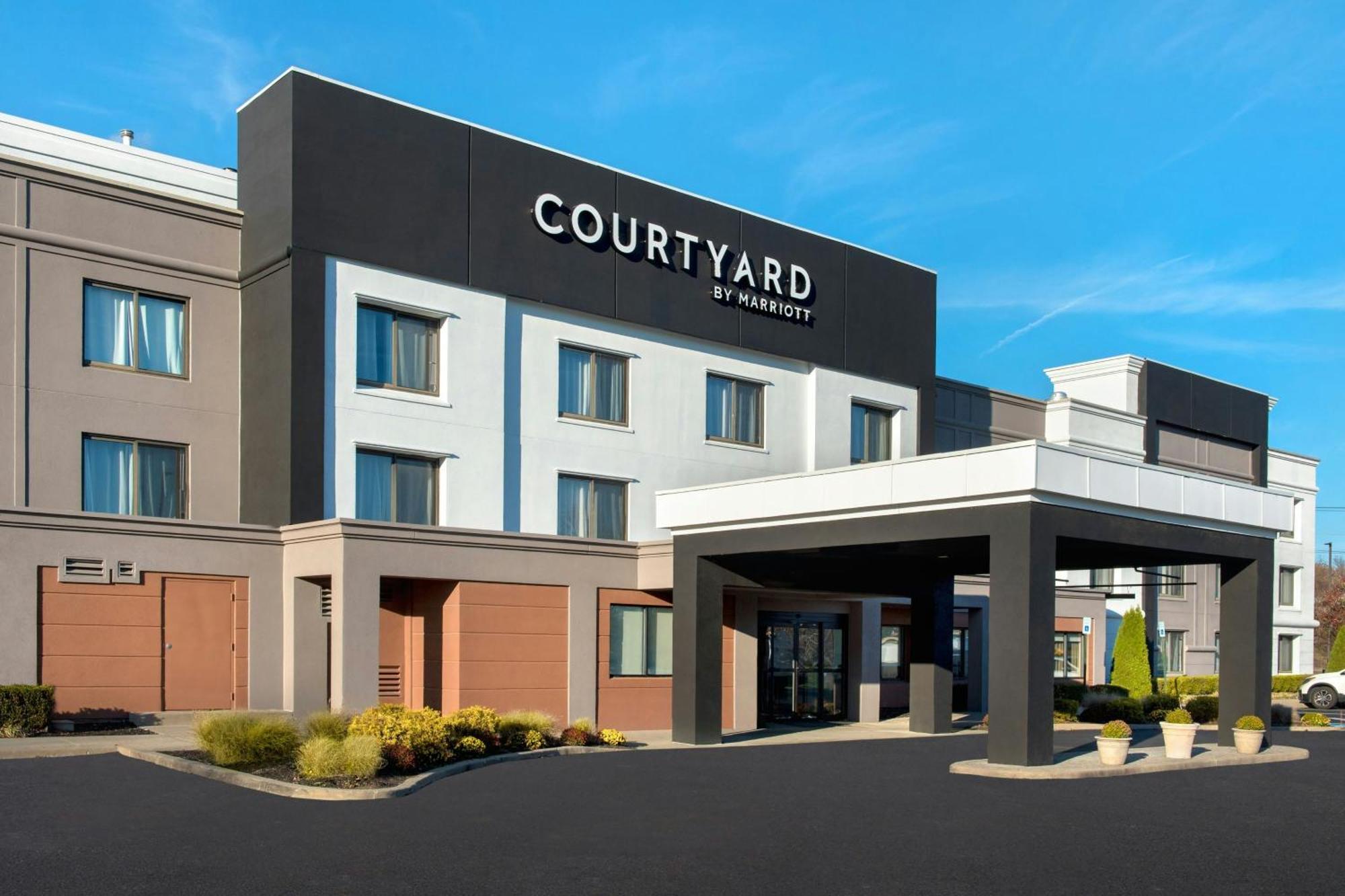 Courtyard Newburgh Stewart Airport Hotell Exteriör bild